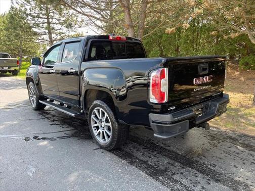 2022 GMC Canyon Denali