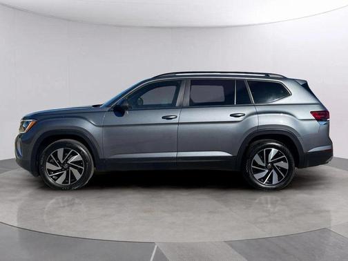 2025 Volkswagen Atlas 2.0T SE w/Technology 4MOTION