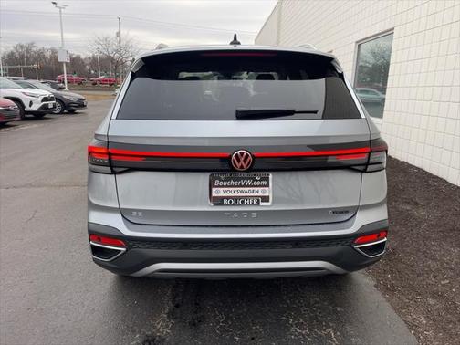 2025 Volkswagen Taos 1.5T SE