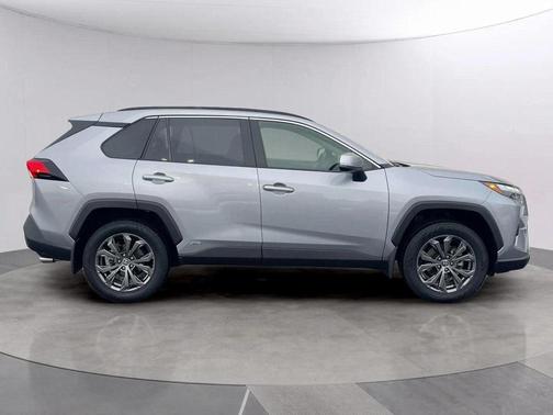 2023 Toyota RAV4 Hybrid XLE Premium