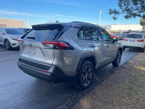 2023 Toyota RAV4 Hybrid XLE Premium