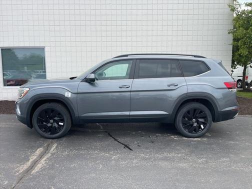2025 Volkswagen Atlas 2.0T SE w/Technology 4MOTION