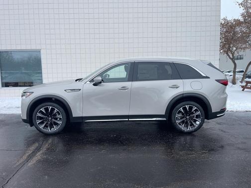 2026 Mazda CX-90 PHEV Premium Plus