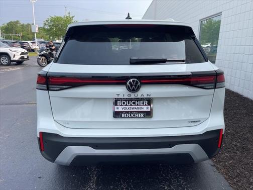 2025 Volkswagen Tiguan 2.0T SE 4MOTION