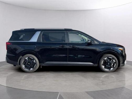 2025 Kia Carnival EX