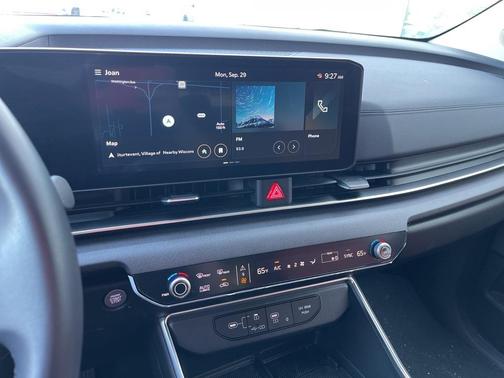 2025 Kia Carnival EX