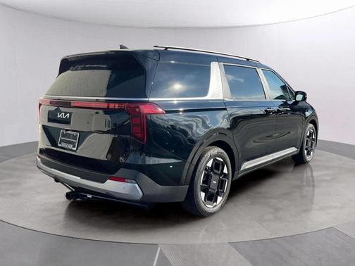 2025 Kia Carnival EX