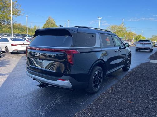2025 Kia Carnival EX
