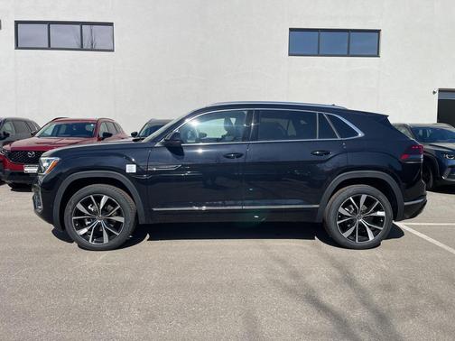 2025 Volkswagen Atlas Cross Sport 2.0T SEL Premium