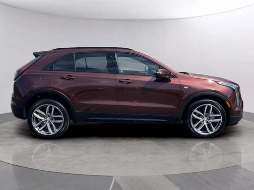 2022 Cadillac XT4 Sport