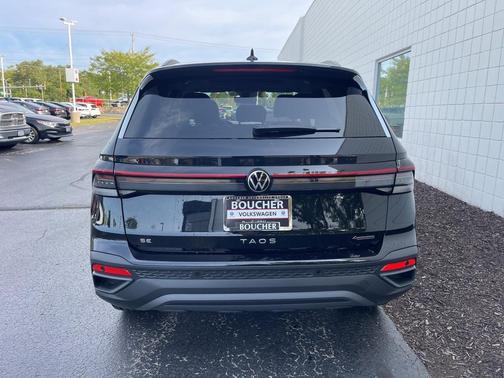 2025 Volkswagen Taos 1.5T SE