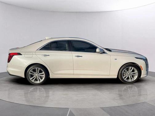 2021 Cadillac CT4 Luxury