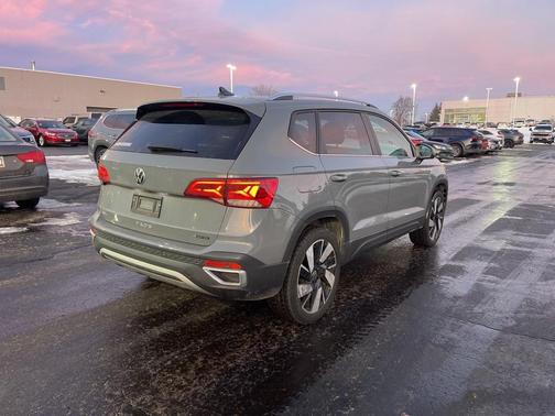 2023 Volkswagen Taos 1.5T SEL