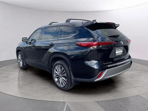 2020 Toyota Highlander Platinum