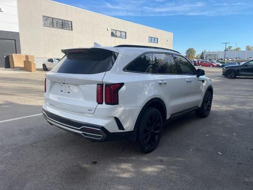 2023 Kia Sorento SX