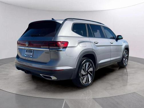 2025 Volkswagen Atlas 2.0T SE w/Technology 4MOTION