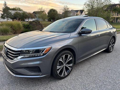 2022 Volkswagen Passat 2.0T SE
