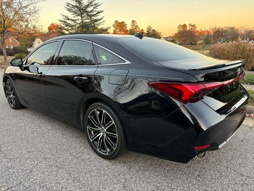 2020 Toyota Avalon XSE