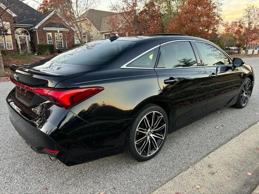 2020 Toyota Avalon XSE