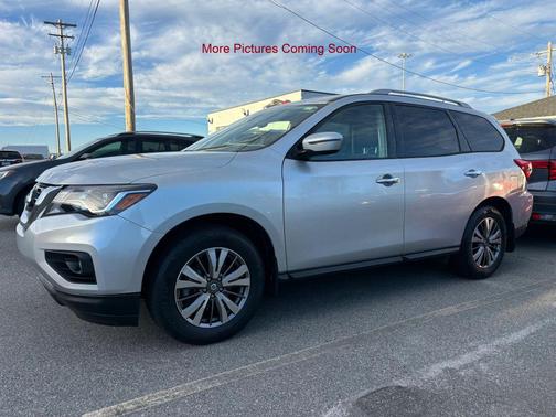 2018 Nissan Pathfinder SV