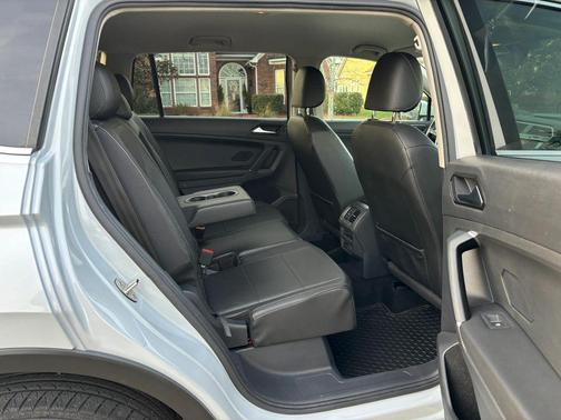 2018 Volkswagen Tiguan 2.0T SE