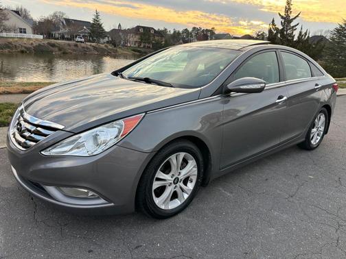 2013 Hyundai SONATA Limited