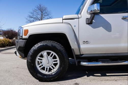 2008 Hummer H3 Base