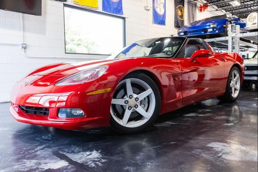 2005 Chevrolet Corvette Base