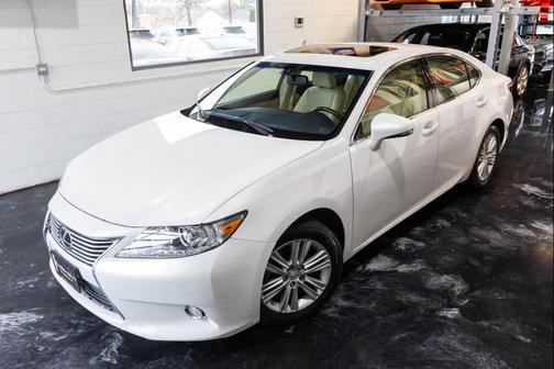 Starfire Pearl 2014 Lexus ES 350 Base