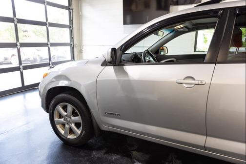Classic Silver Metallic 2008 Toyota RAV4 Limited