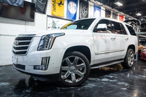 2017 Cadillac Escalade Luxury