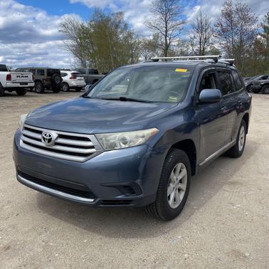2013 Toyota Highlander SE