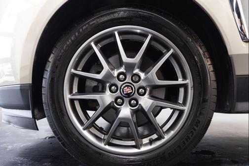 2016 Cadillac SRX Performance Collection