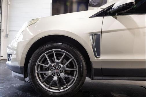 2016 Cadillac SRX Performance Collection