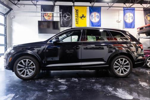 2019 Audi Q7 45 Premium Plus