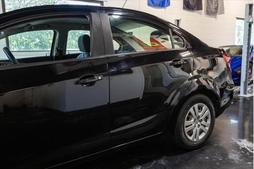 2017 Chevrolet Sonic LS