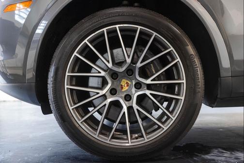 2021 Porsche Cayenne Cayenne