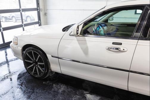 2007 Lincoln Town Car Signature