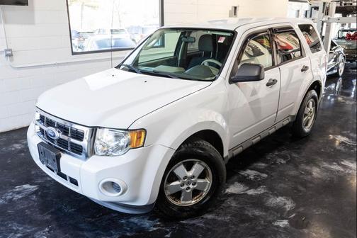 2010 Ford Escape XLS