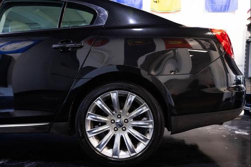 2009 Lincoln MKS Base