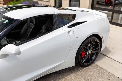 Arctic White 2014 Chevrolet Corvette Stingray Base