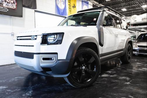 2022 Land Rover Defender 110 SE