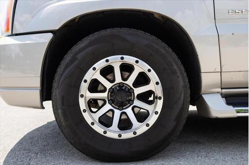 2004 Cadillac Escalade EXT Base