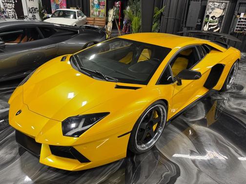 2013 Lamborghini Aventador LP700-4