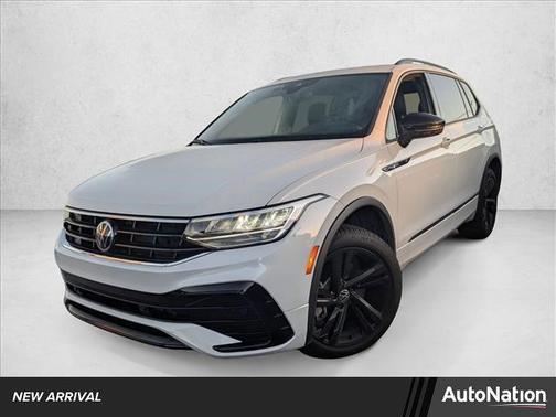 2024 Volkswagen Tiguan 2.0T SE R-Line Black