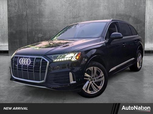2023 Audi Q7 45 Premium Plus