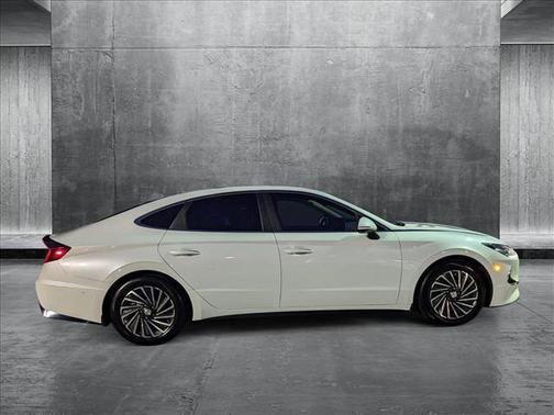 2022 Hyundai SONATA Hybrid Limited