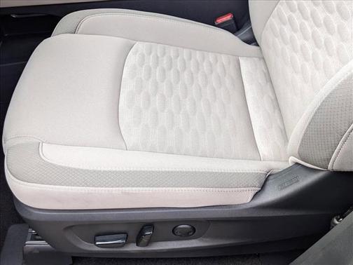 2025 Nissan Pathfinder SV FWD