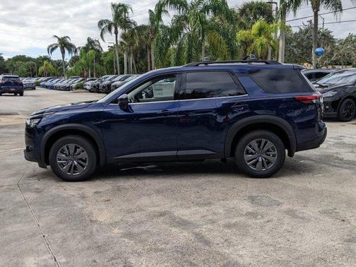 2025 Nissan Pathfinder SV FWD