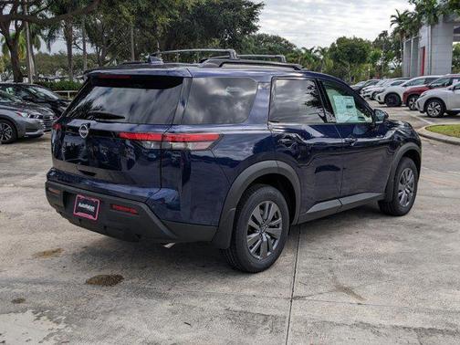 2025 Nissan Pathfinder SV FWD